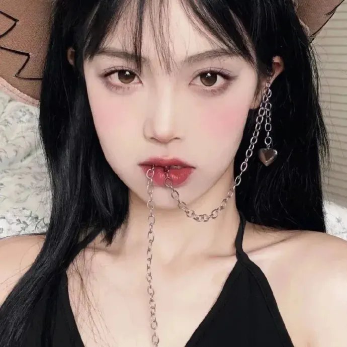 黄昏时分、牵着手